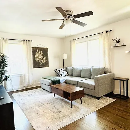 Cozy 3 Bed Home Near Dt Wilson
